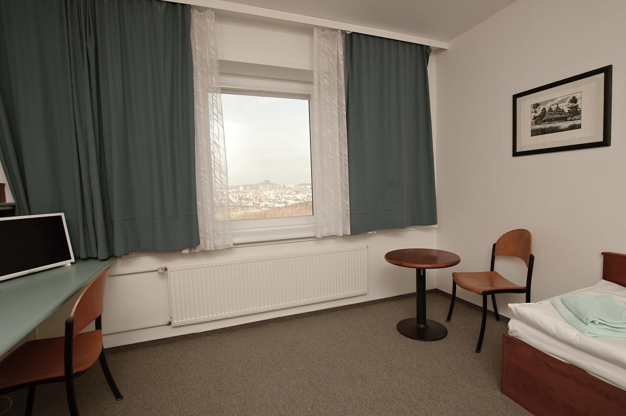 Kolej Akademie Hotel Brno Eksteriør billede